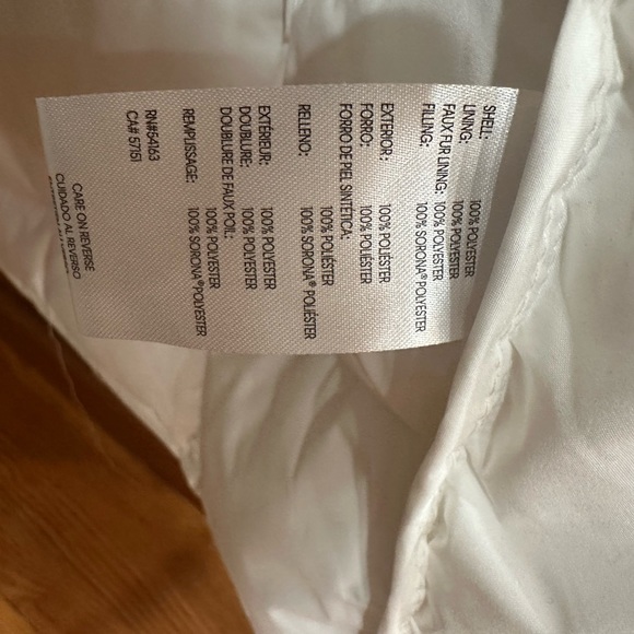 NWOT’s Calvin Klein Winter Coat, size small. - Picture 6 of 6